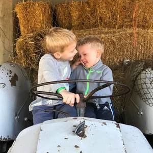 Meet your Posher, Holly